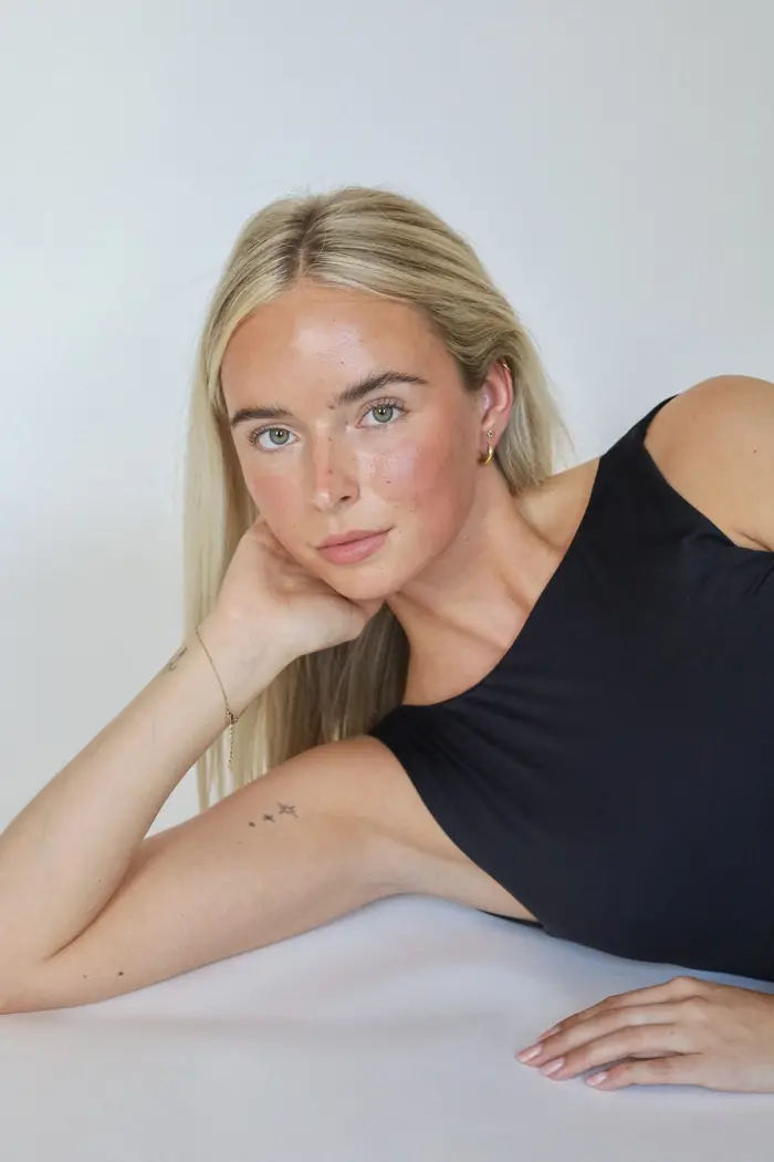 Esmay, Deely Creators model