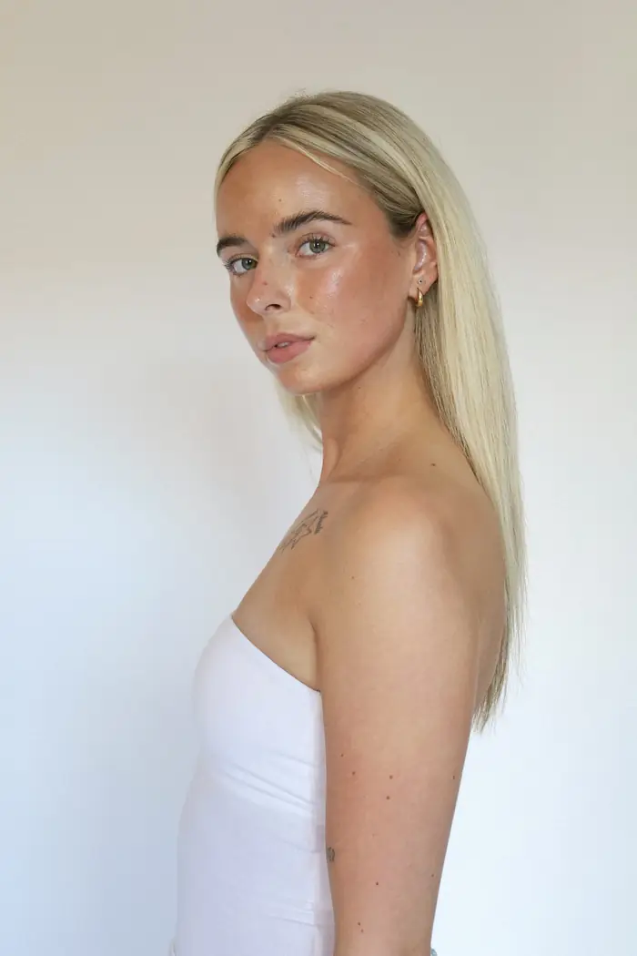 Esmay, studio photograph for Deely Creators