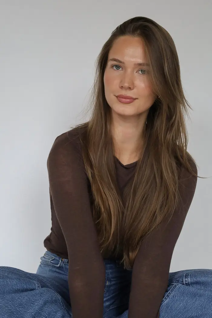 Majka, studio photograph for Deely Creators
