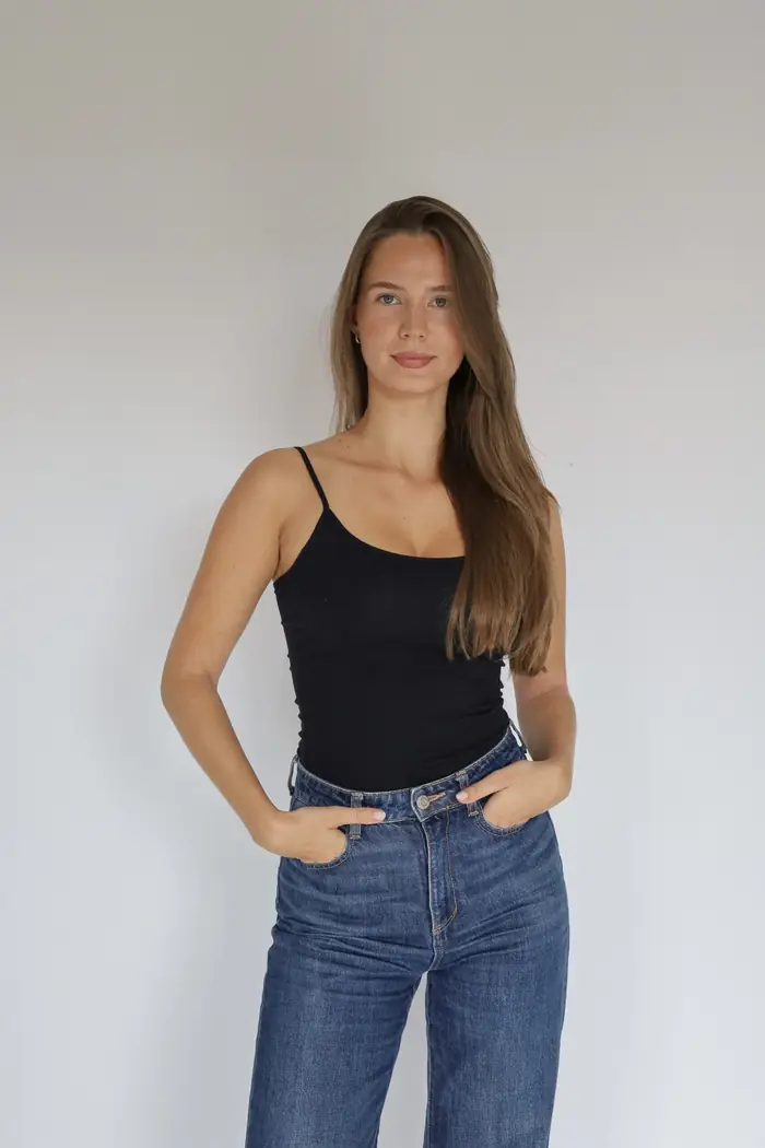 Majka, studio photograph for Deely Creators