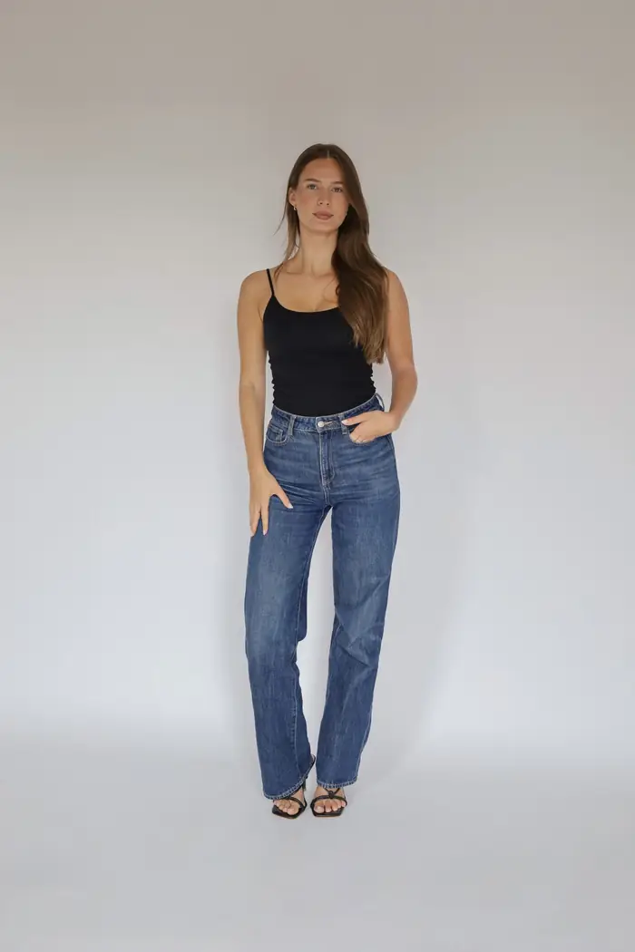Majka, studio photograph for Deely Creators