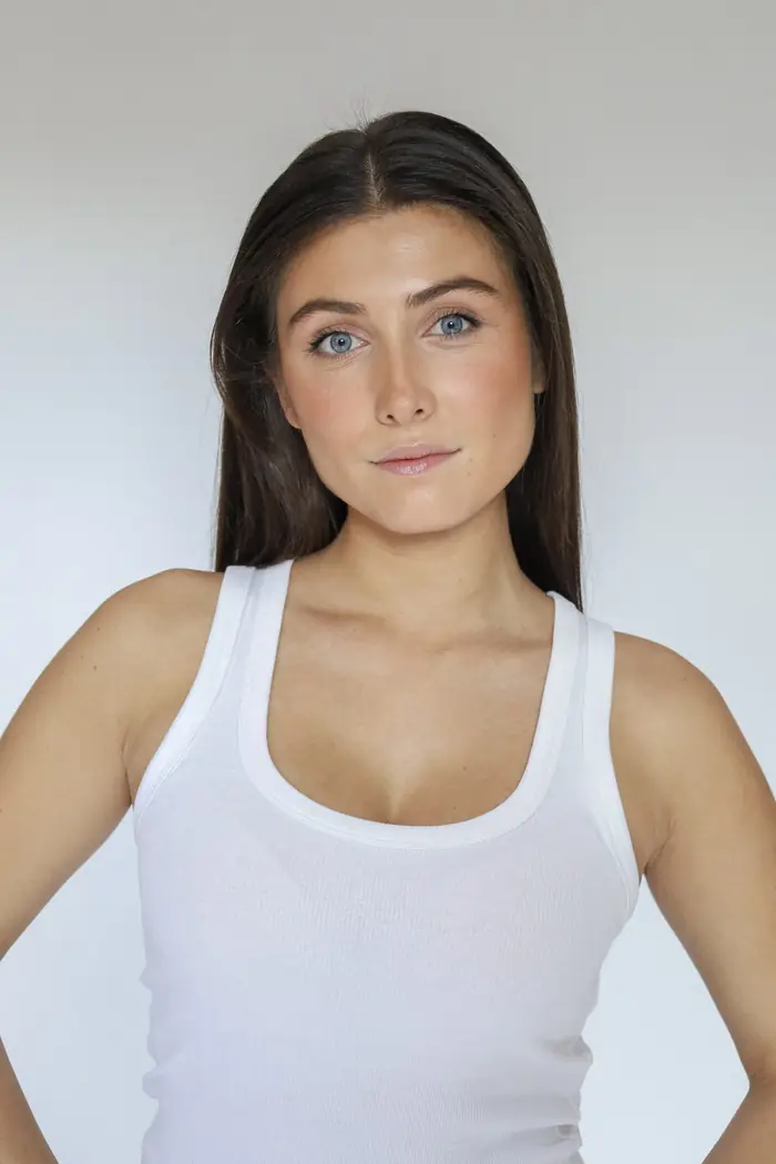 Tara, studio photograph for Deely Creators